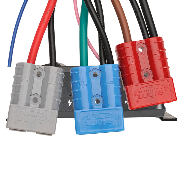 Heavy-duty Anderson style connectors supplied with the Projecta PDC25 DC-DC charger for alternator, battery and solar inputs.